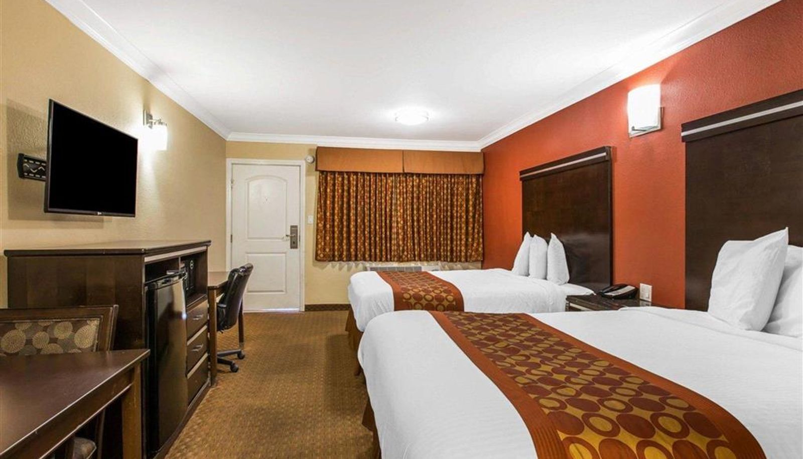 Kamer - Rodeway Inn & Suites Corona