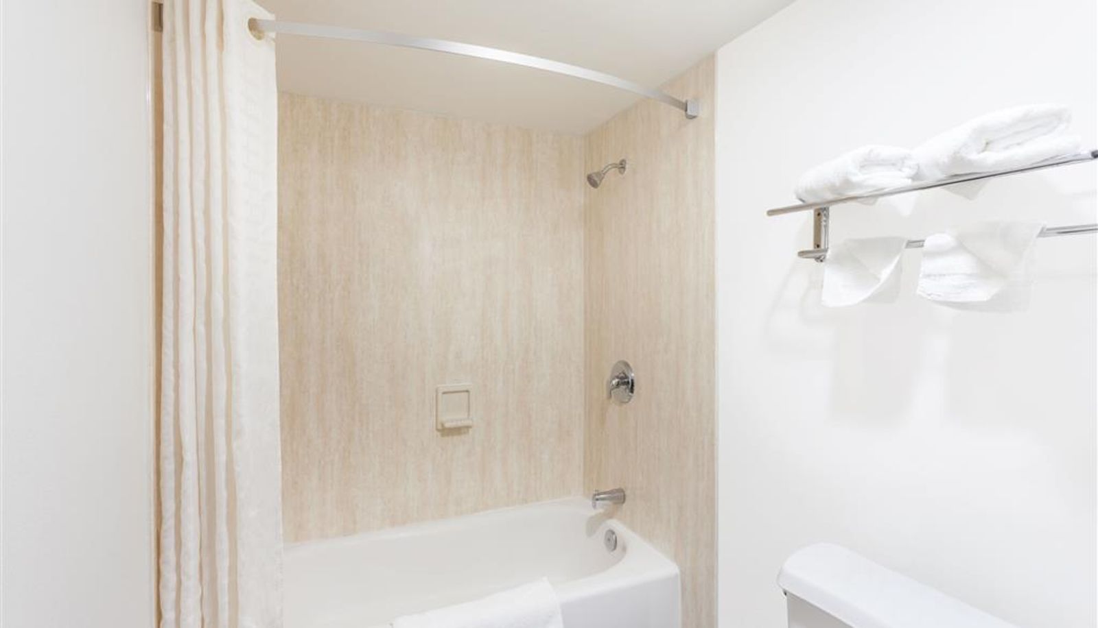 Zimmer - Super 8 by Wyndham El Cajon/San Diego