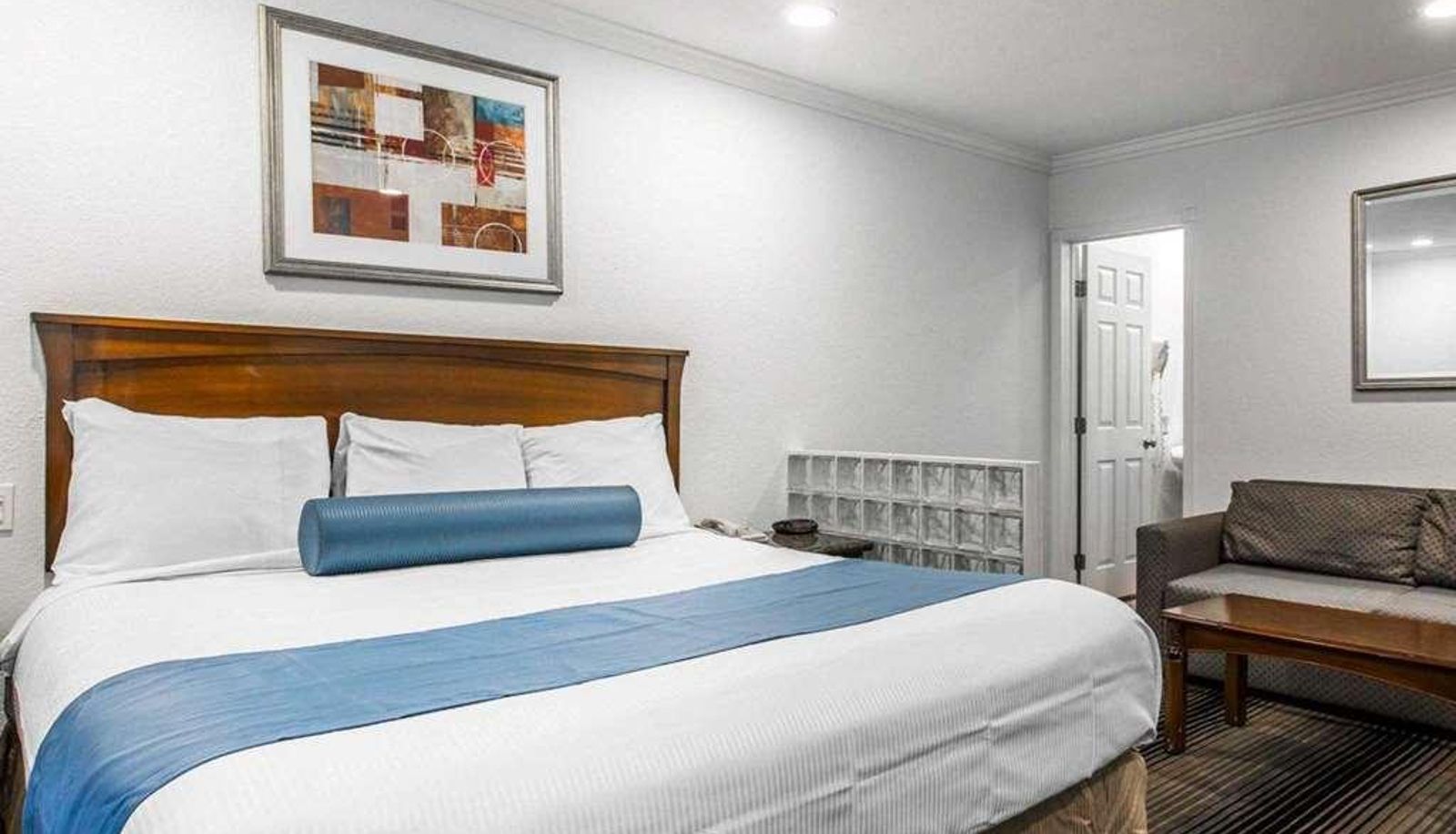 Vierbettzimmer - Rodeway Inn and Suites Pacific Coast Highway