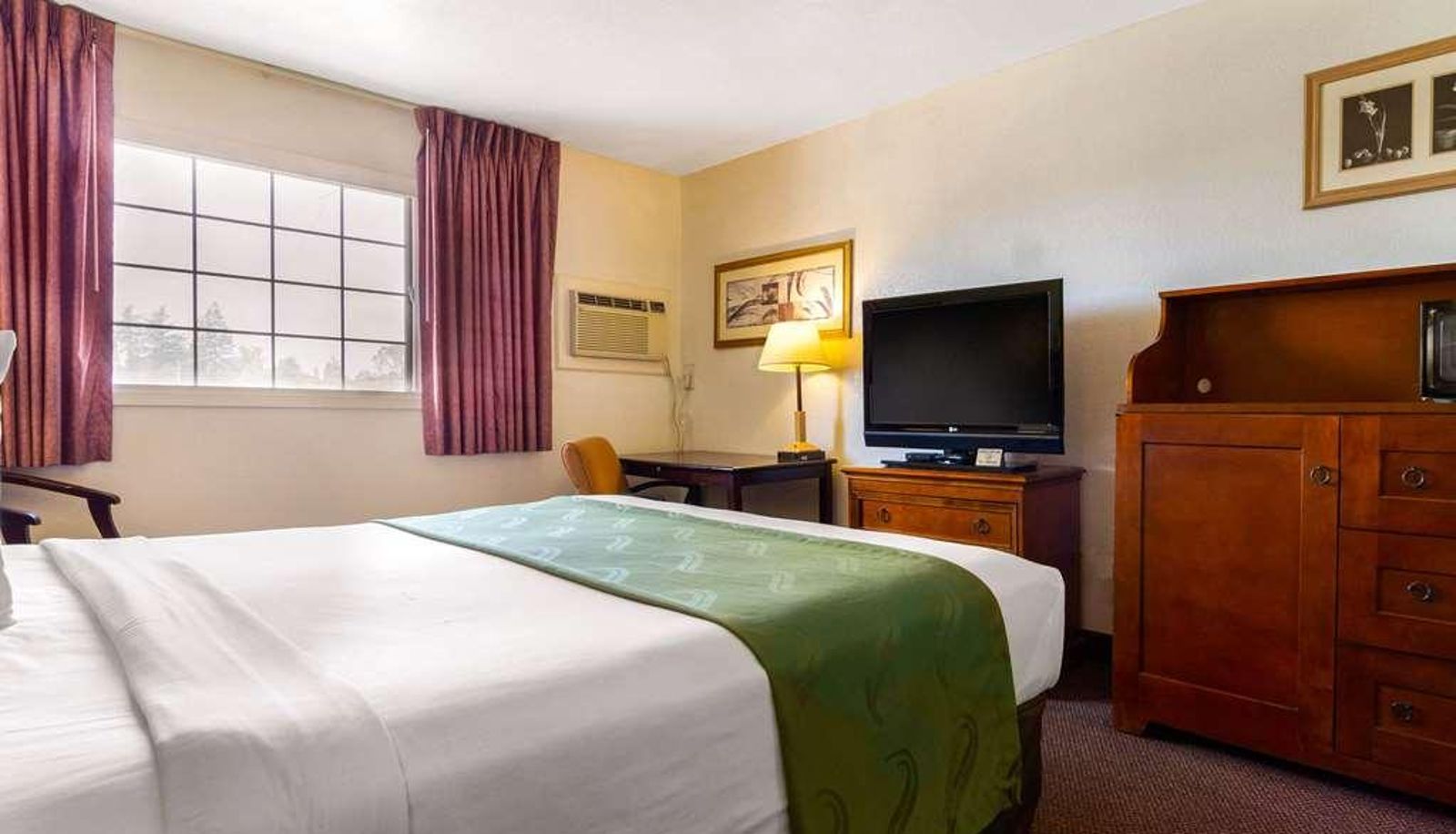 Standard room (double) - Rodeway Inn