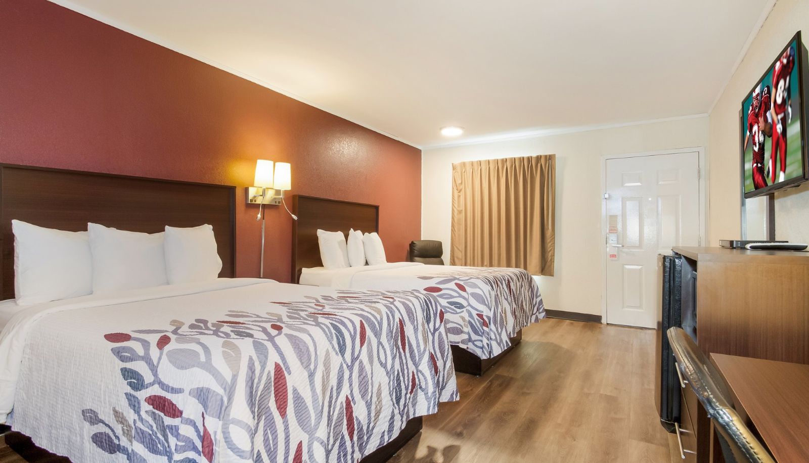Room - Red Roof Inn Santee