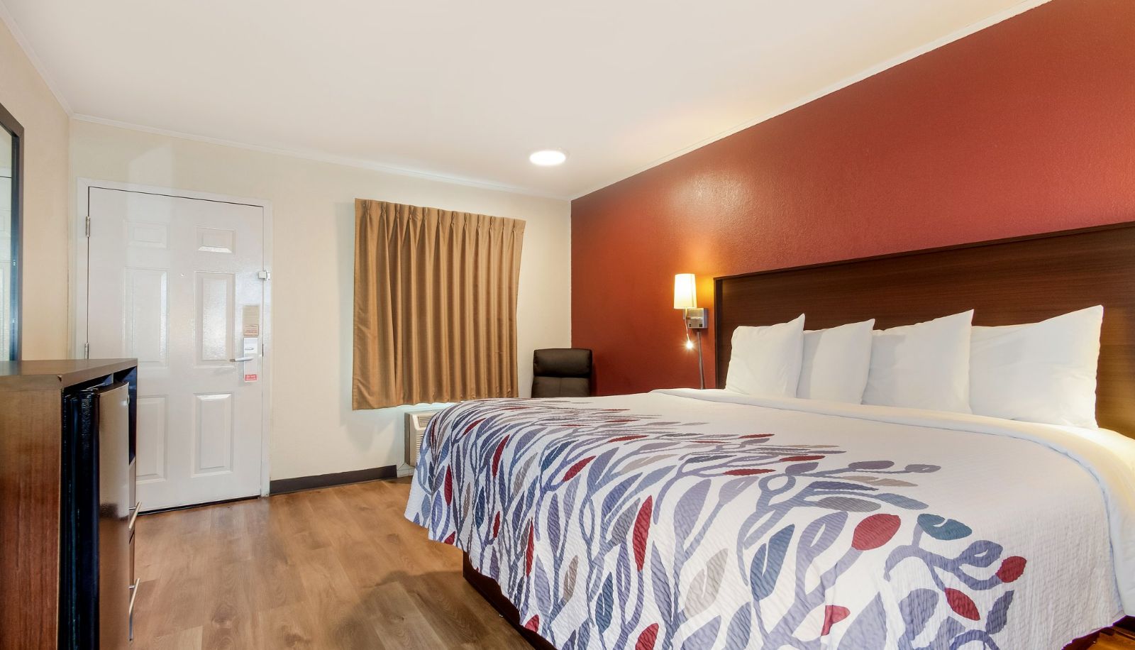 Zimmer - Red Roof Inn Santee