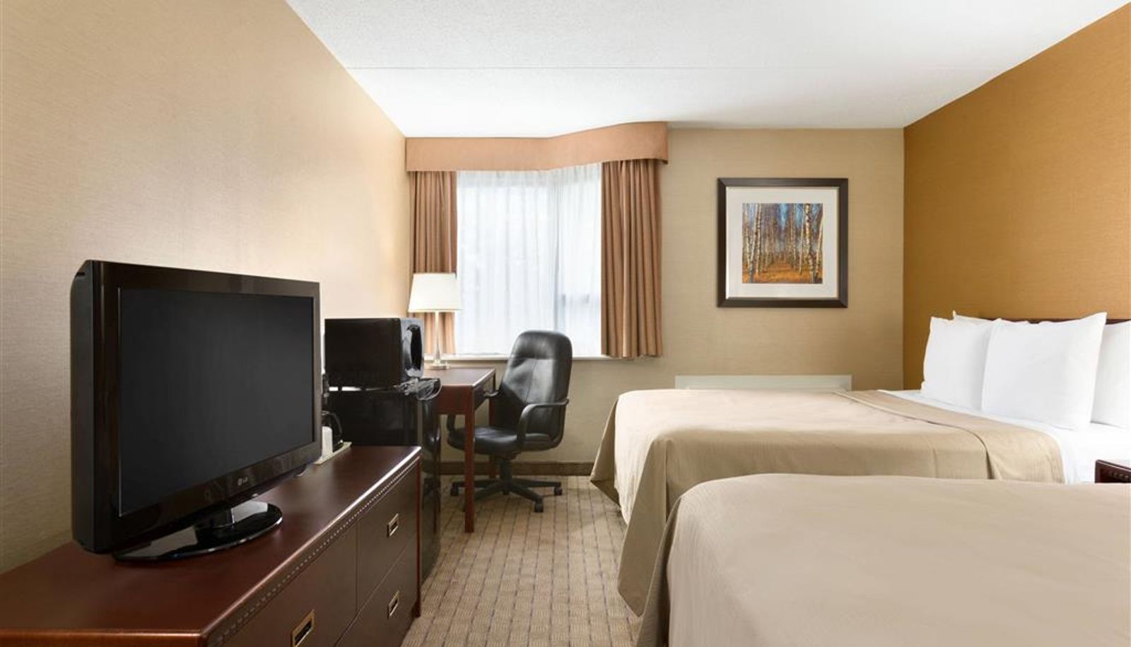 Zimmer - Travelodge by Wyndham Toronto East