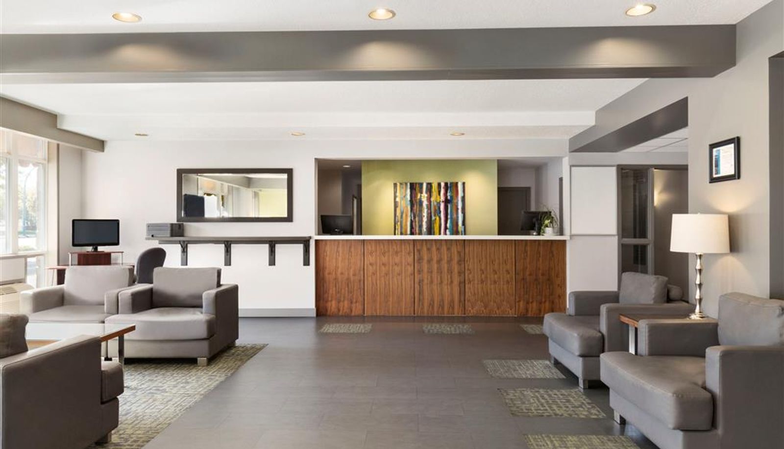 Hall - Days Inn by Wyndham Victoria Airport Sidney