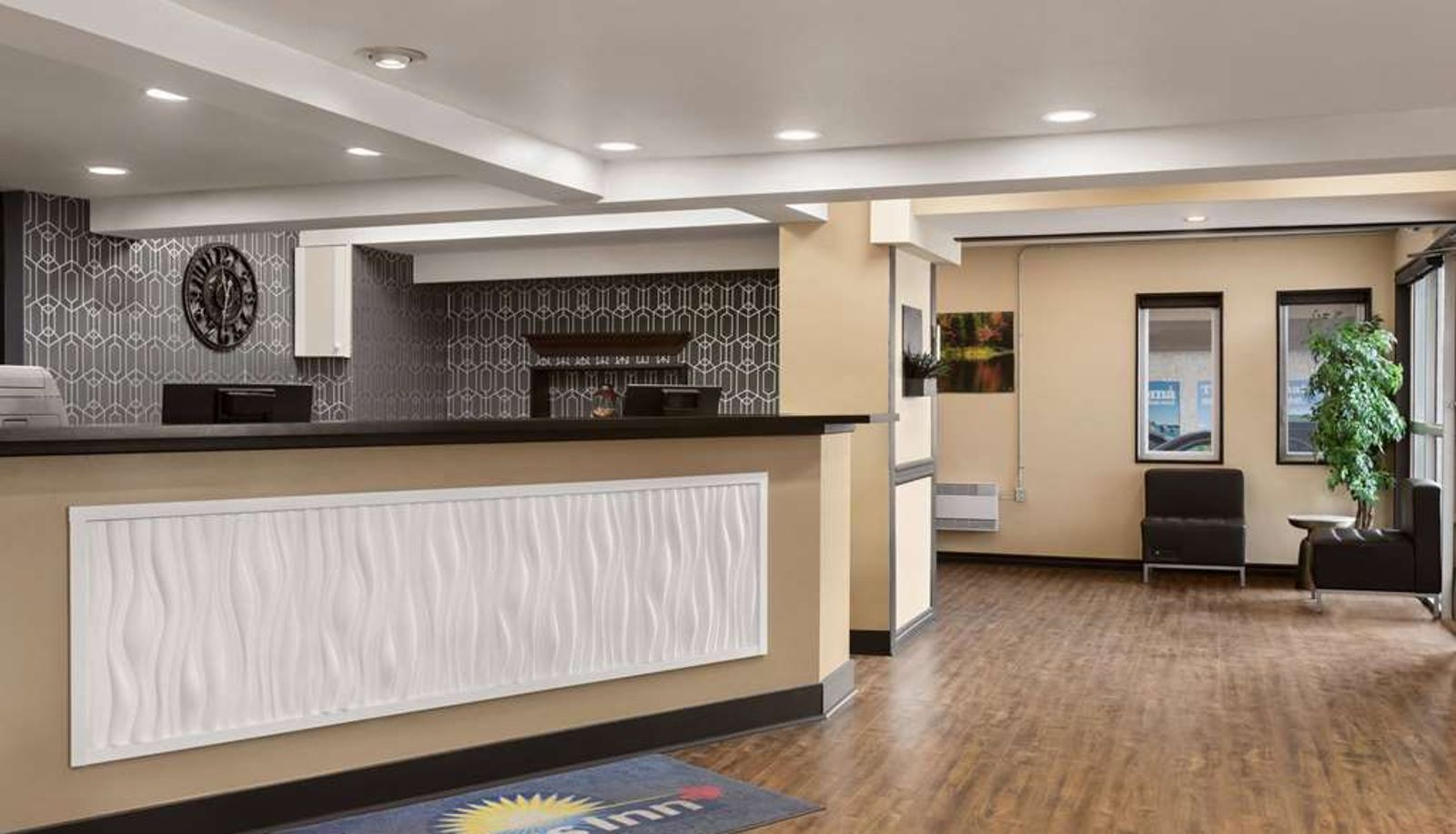 Sala - Days Inn & Suites by Wyndham Sault Ste. Marie ON