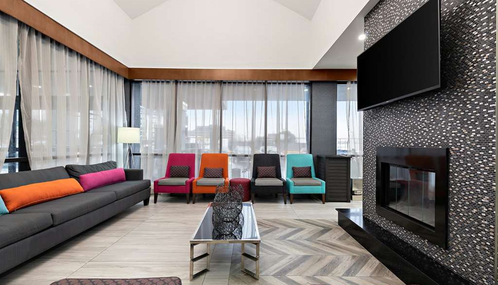Lobby - Best Western Plus Toronto North York Hotel & Suites