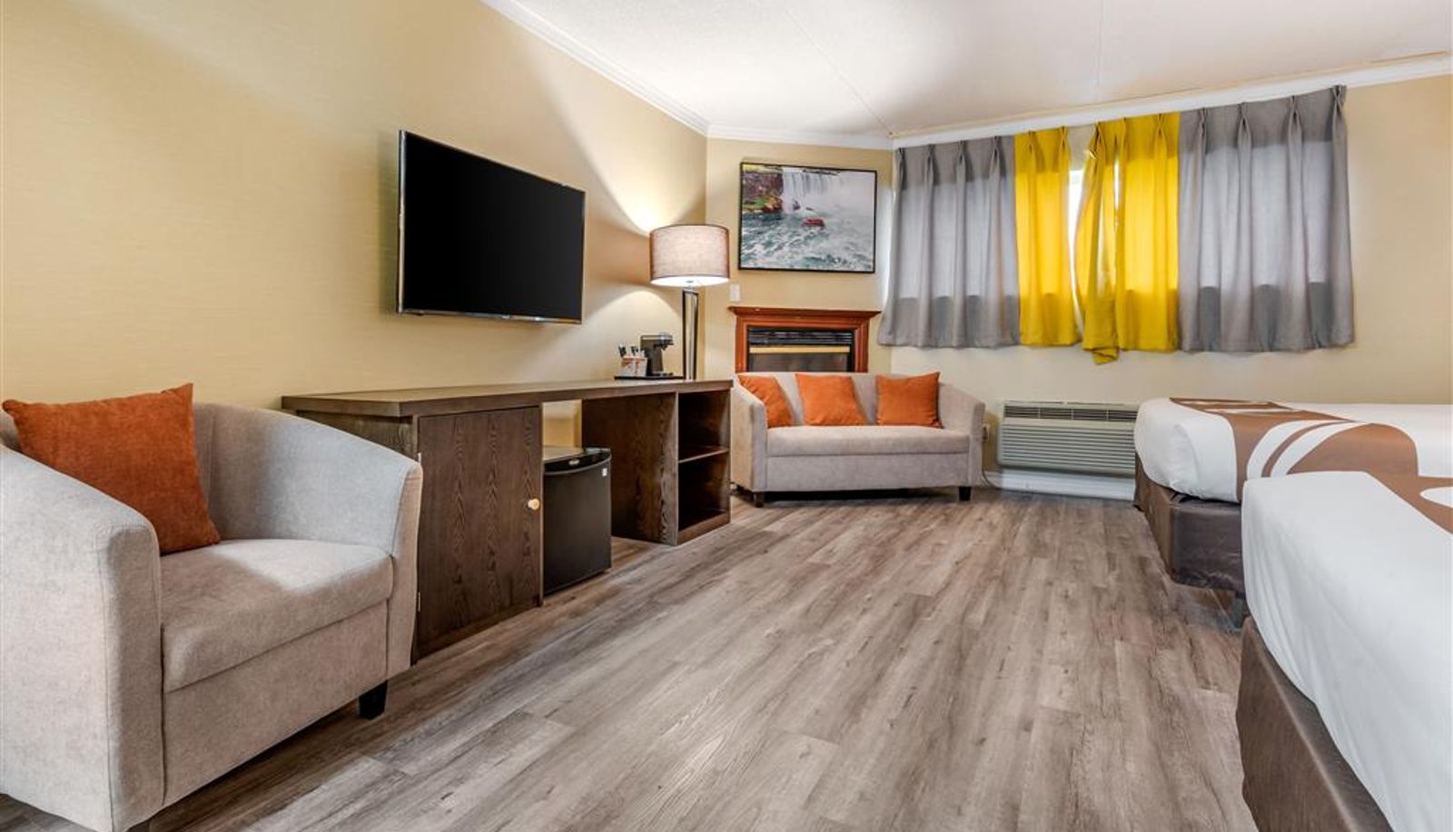 Room - Quality Inn & Suites