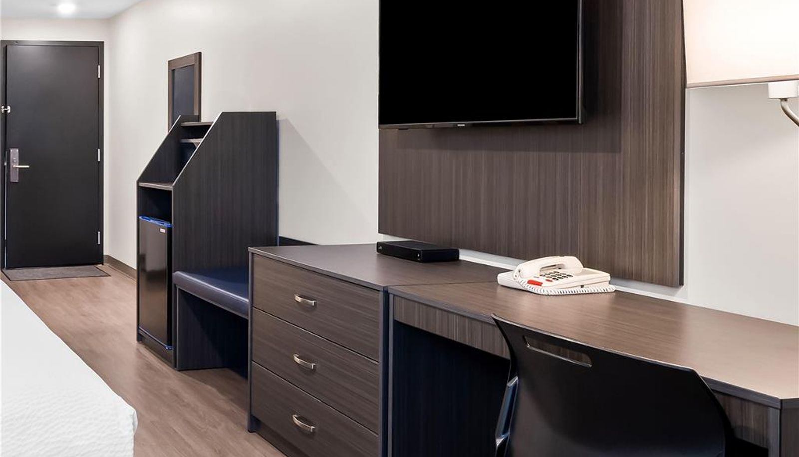 Room - Howard Johnson by Wyndham Thunder Bay