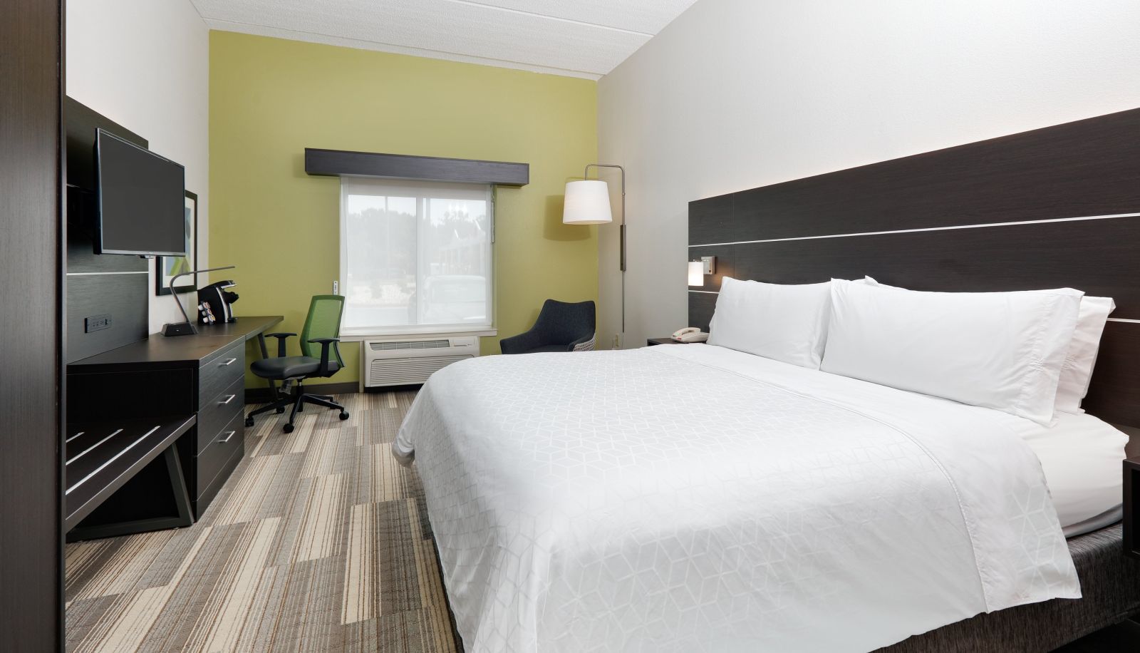 Room - Holiday Inn Express & Suites DUBLIN by IHG