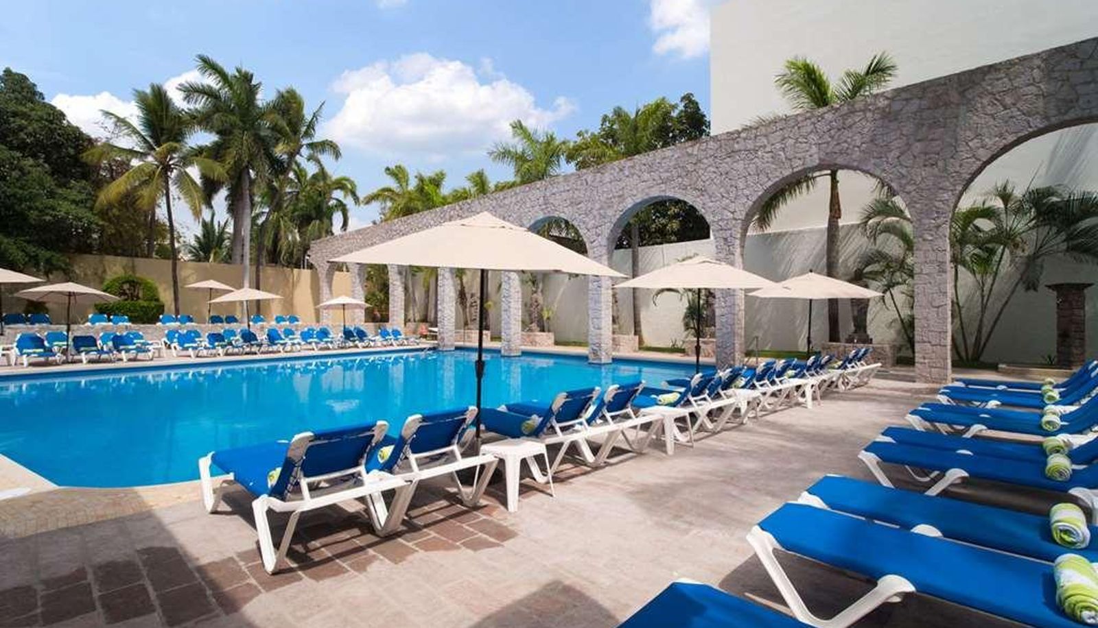 Pool - El Cid Granada Hotel