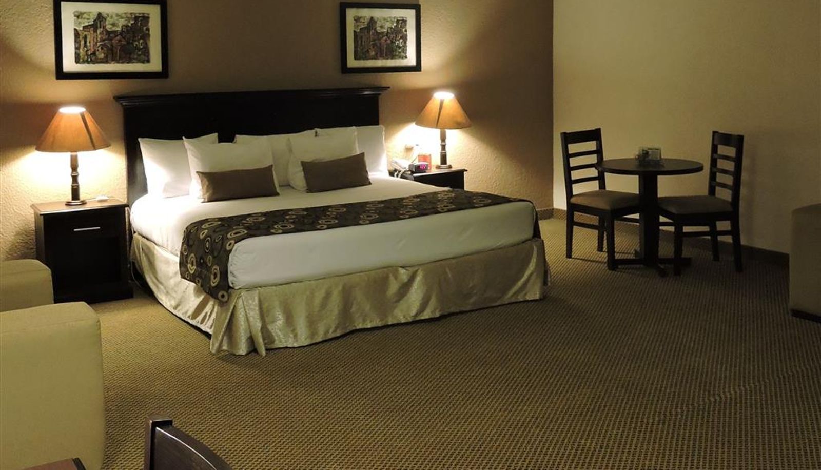 Camera - Best Western Posada Del Rio