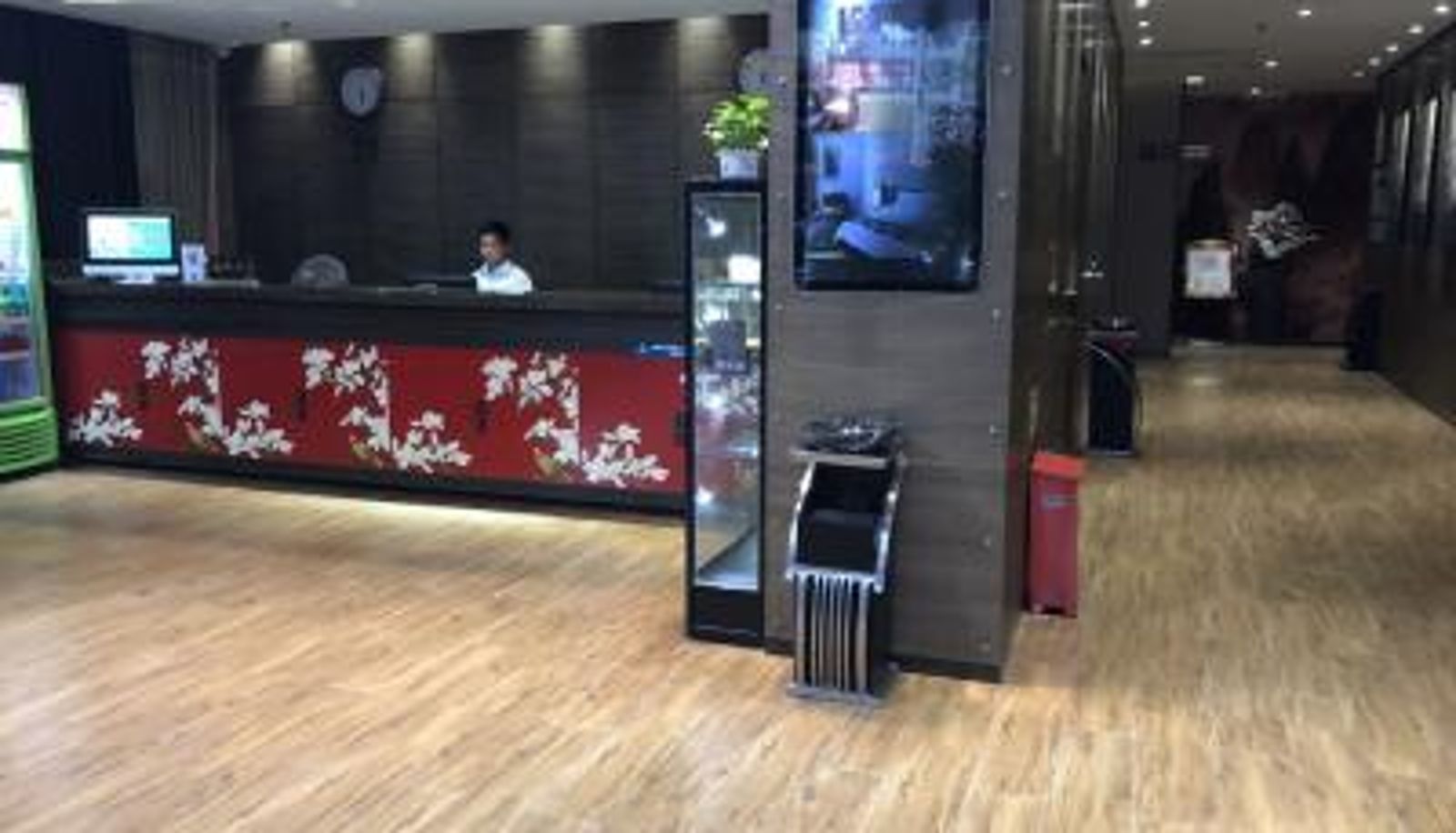 Hall - Jinjiang Star Fashion-North Plaza Of Fuzhou Train Station