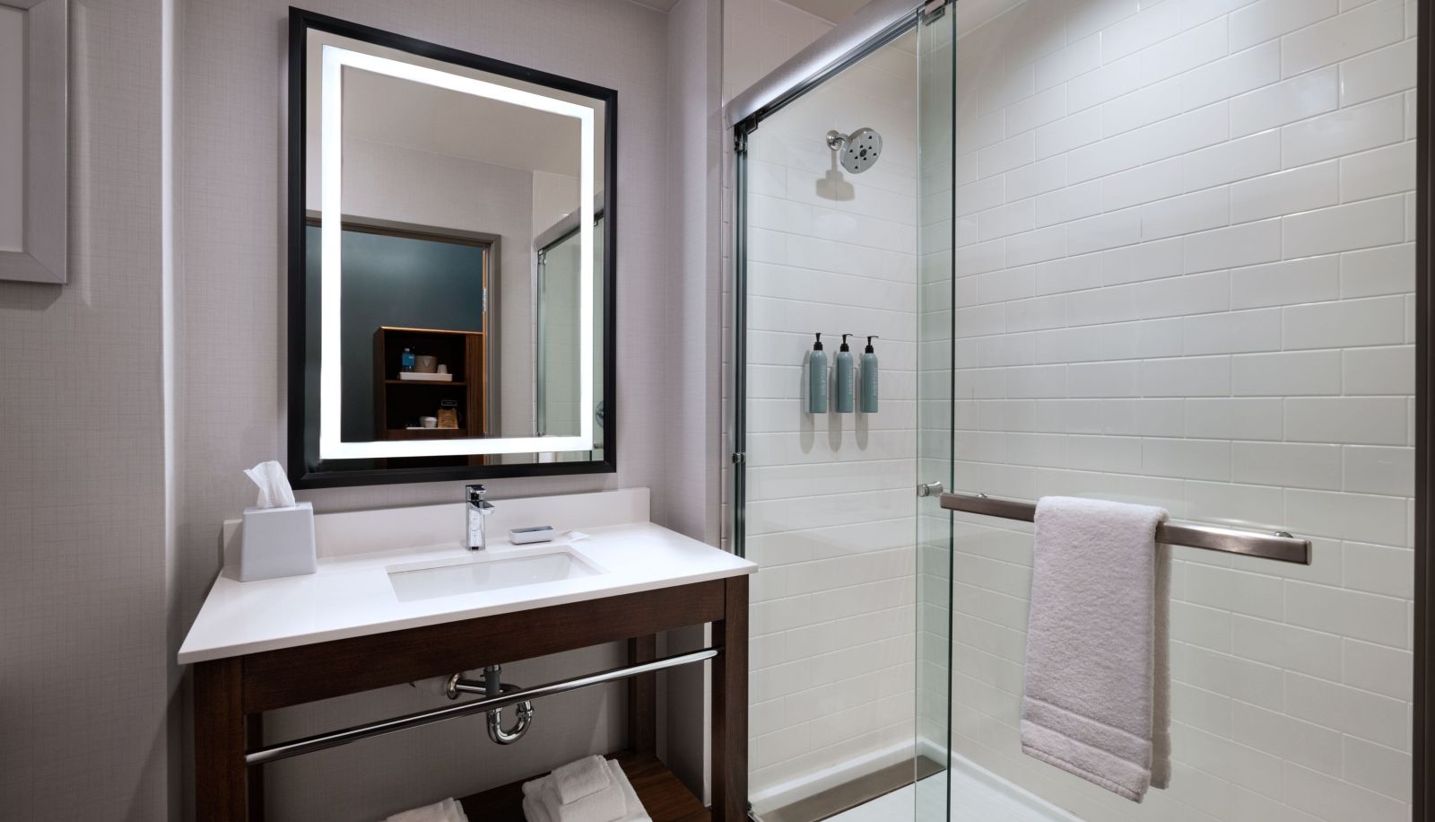 Room - Four Points by Sheraton Fort Worth North