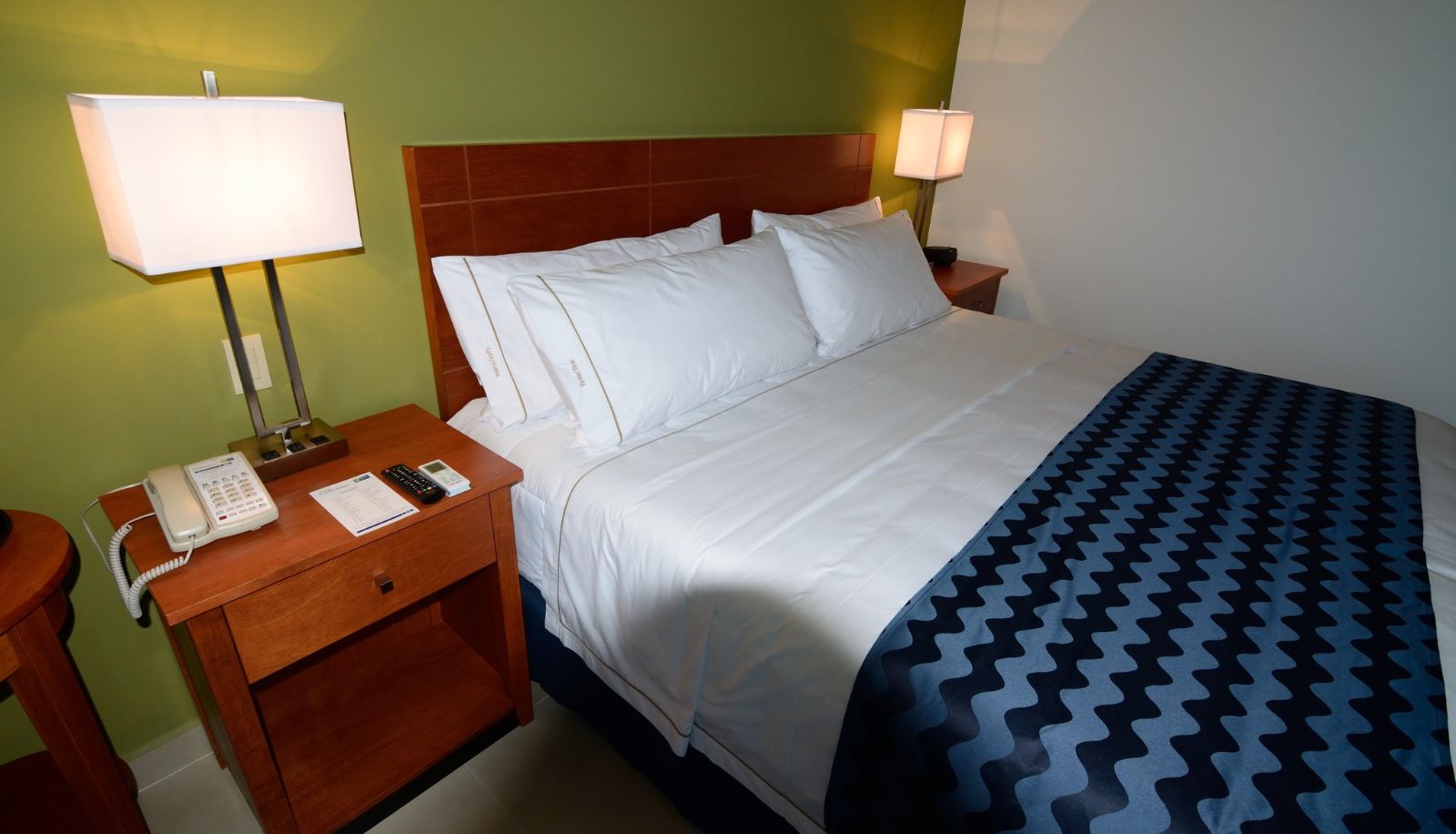 Room - Holiday Inn Express CABO SAN LUCAS by IHG