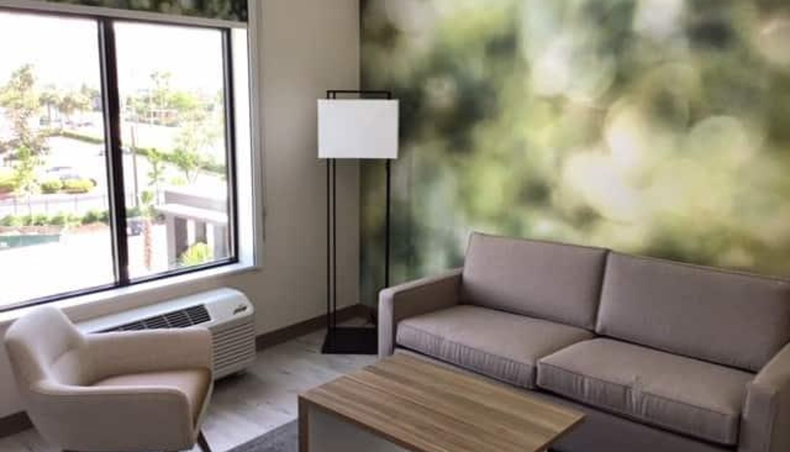 Room - Wyndham Garden Orlando Universal / I Drive