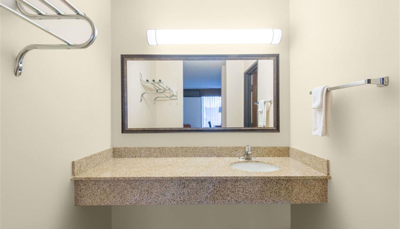Room - Days Inn by Wyndham Altus