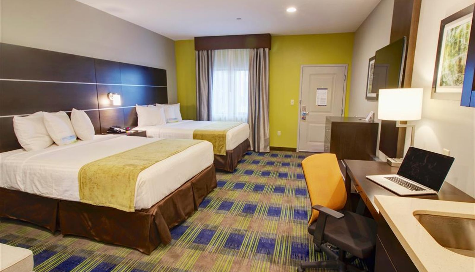 Zimmer - Days Inn & Suites by Wyndham Port Arthur