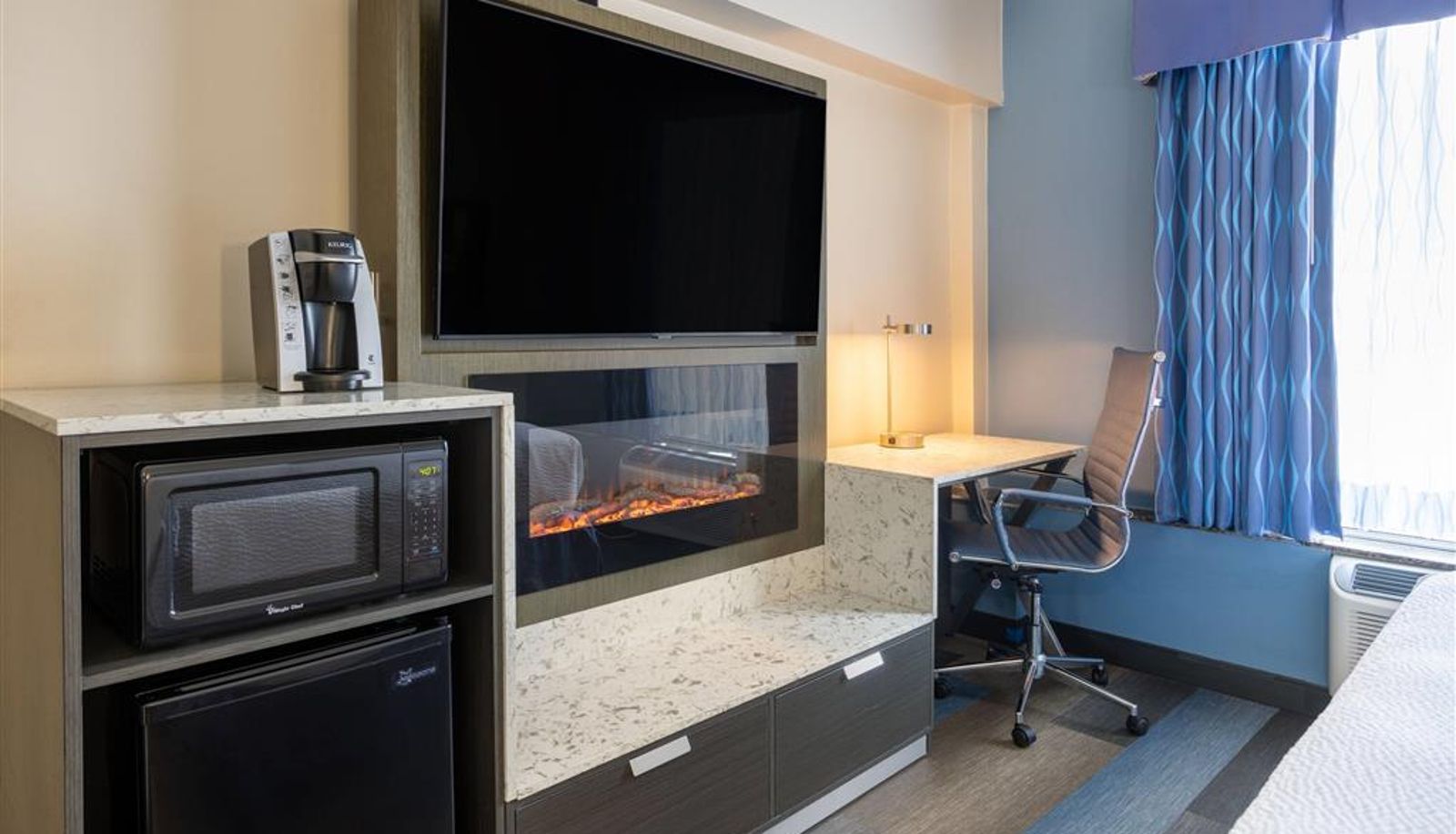 Room - Days Hotel by Wyndham North Bergen /NYC Area