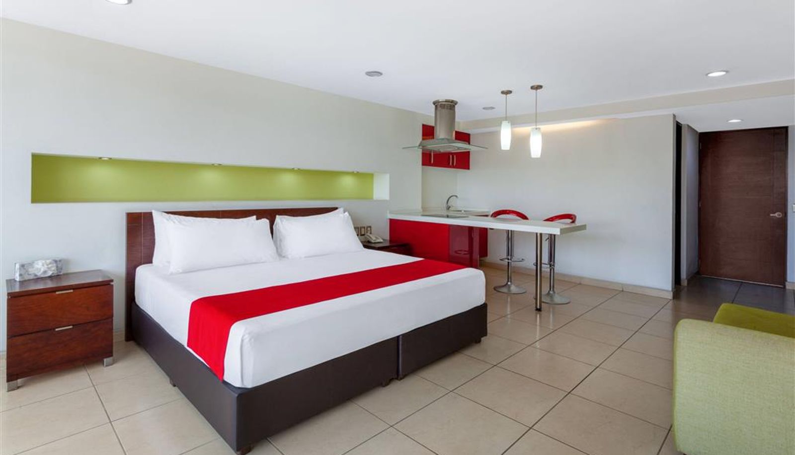Zimmer - Ramada by Wyndham Acapulco Hotel & Suites