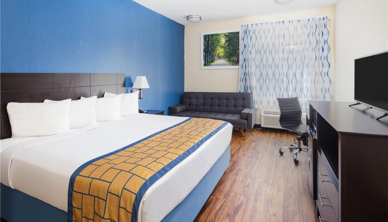 Room - Days Inn by Wyndham Macon I-75 North
