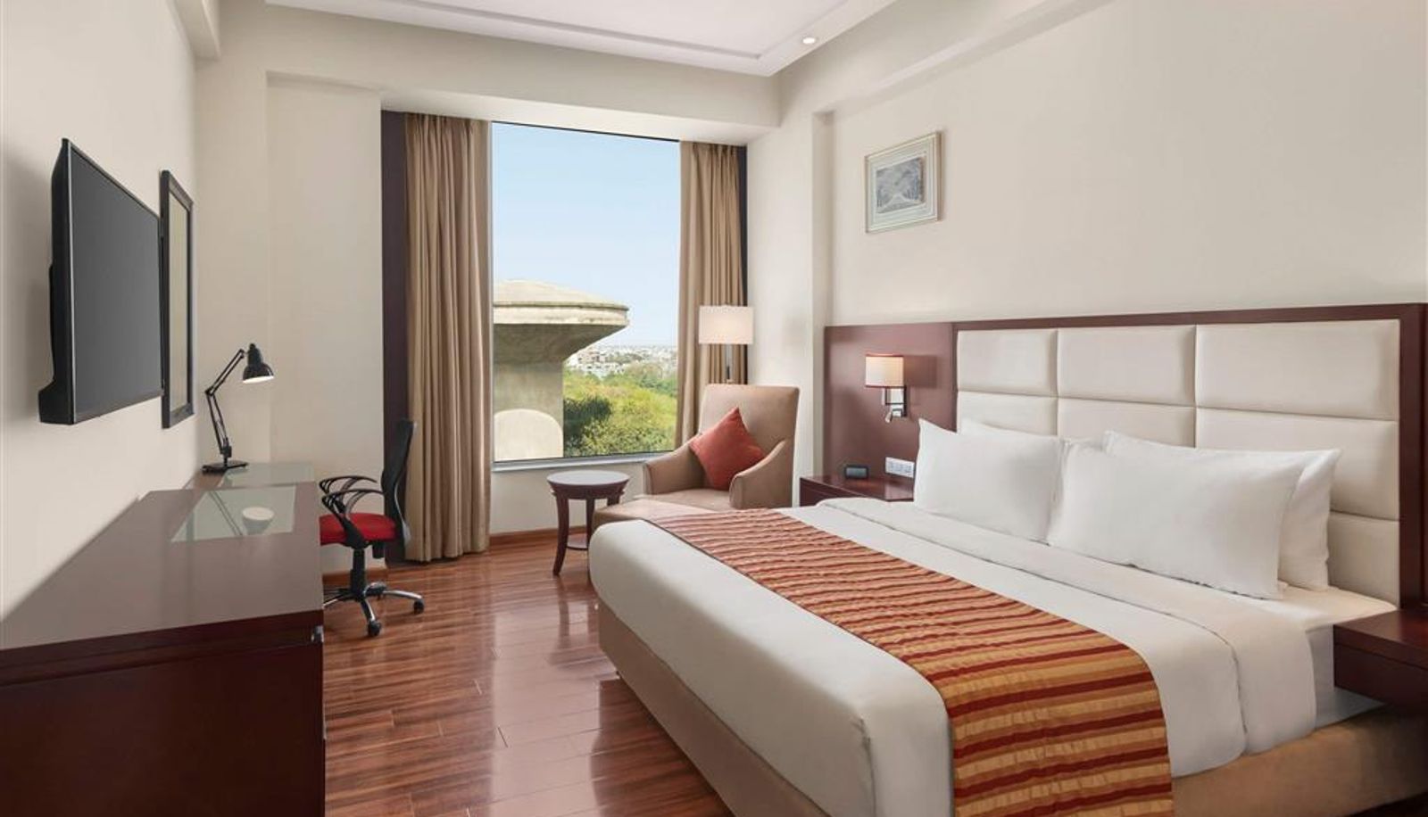 Zimmer - Ramada by Wyndham New Delhi Pitampura