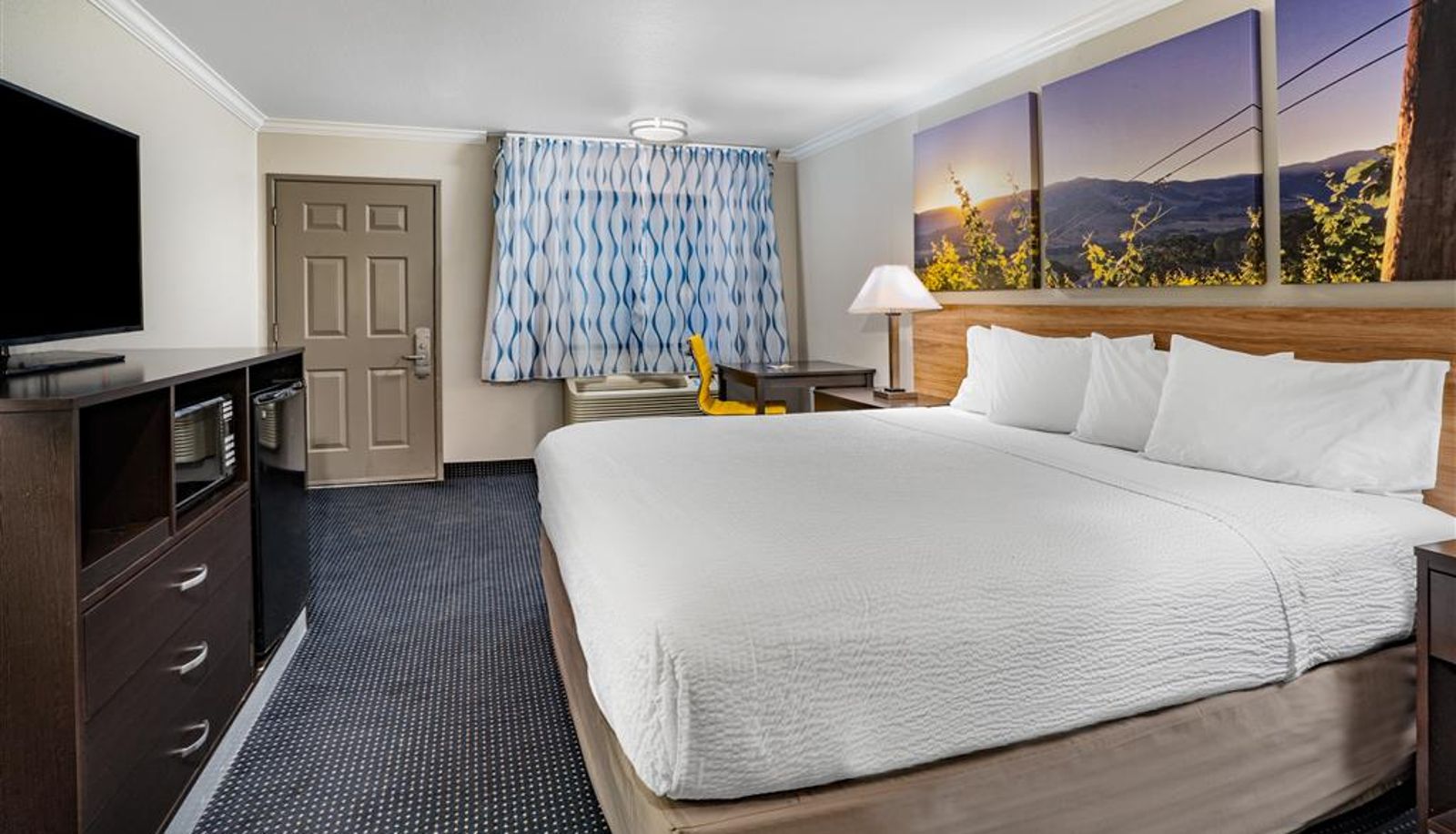 Zimmer - Days Inn By Wyndham Winnemucca
