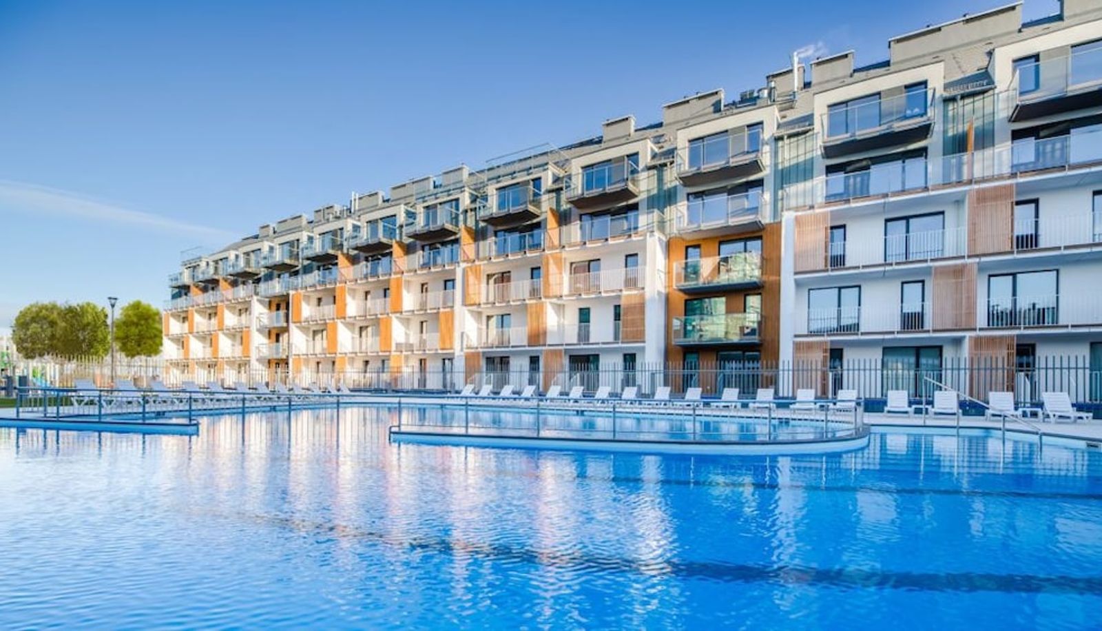 Pool - Apartamenty Familijne-osiedle Feniks