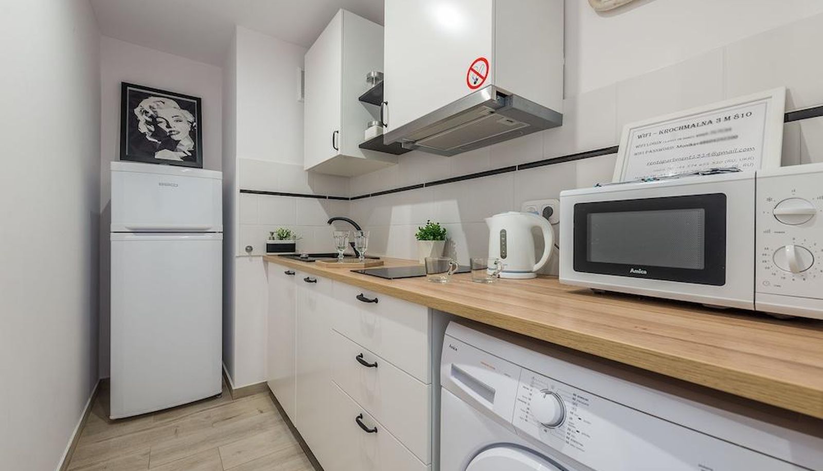 Standard room - UNIT Warszawa Centrum Room by Metro Rondo ONZ