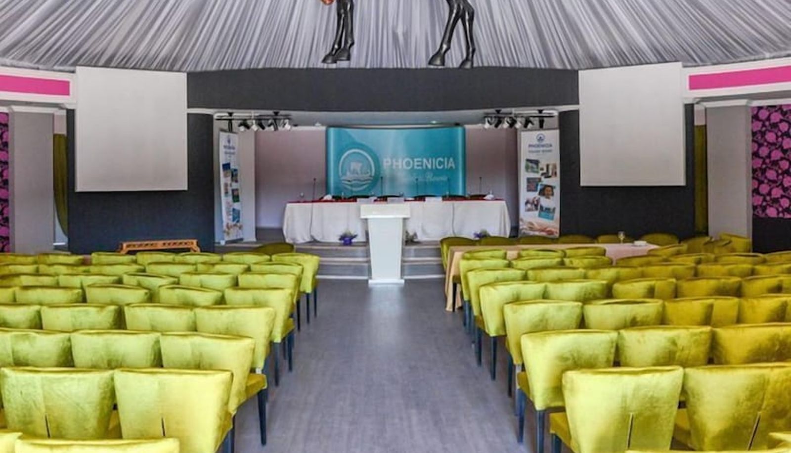 Meeting room - Phoenicia Holiday Resort