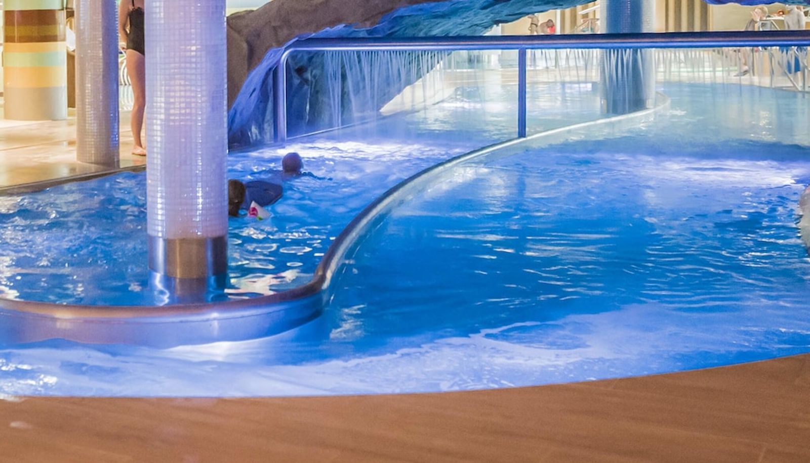 Piscina - VacationClub - Baltic Park Molo Apartments