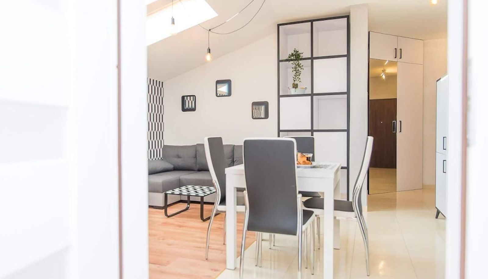Info - Easy Rent Apartments - Konopnicka 3