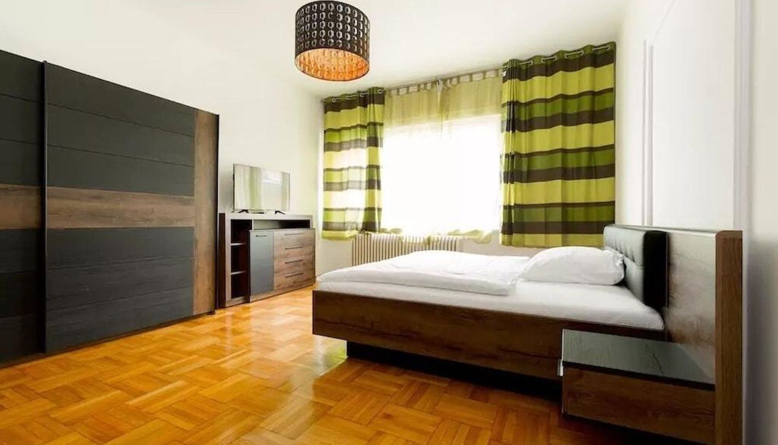 Suite - Budapest Promenade Green