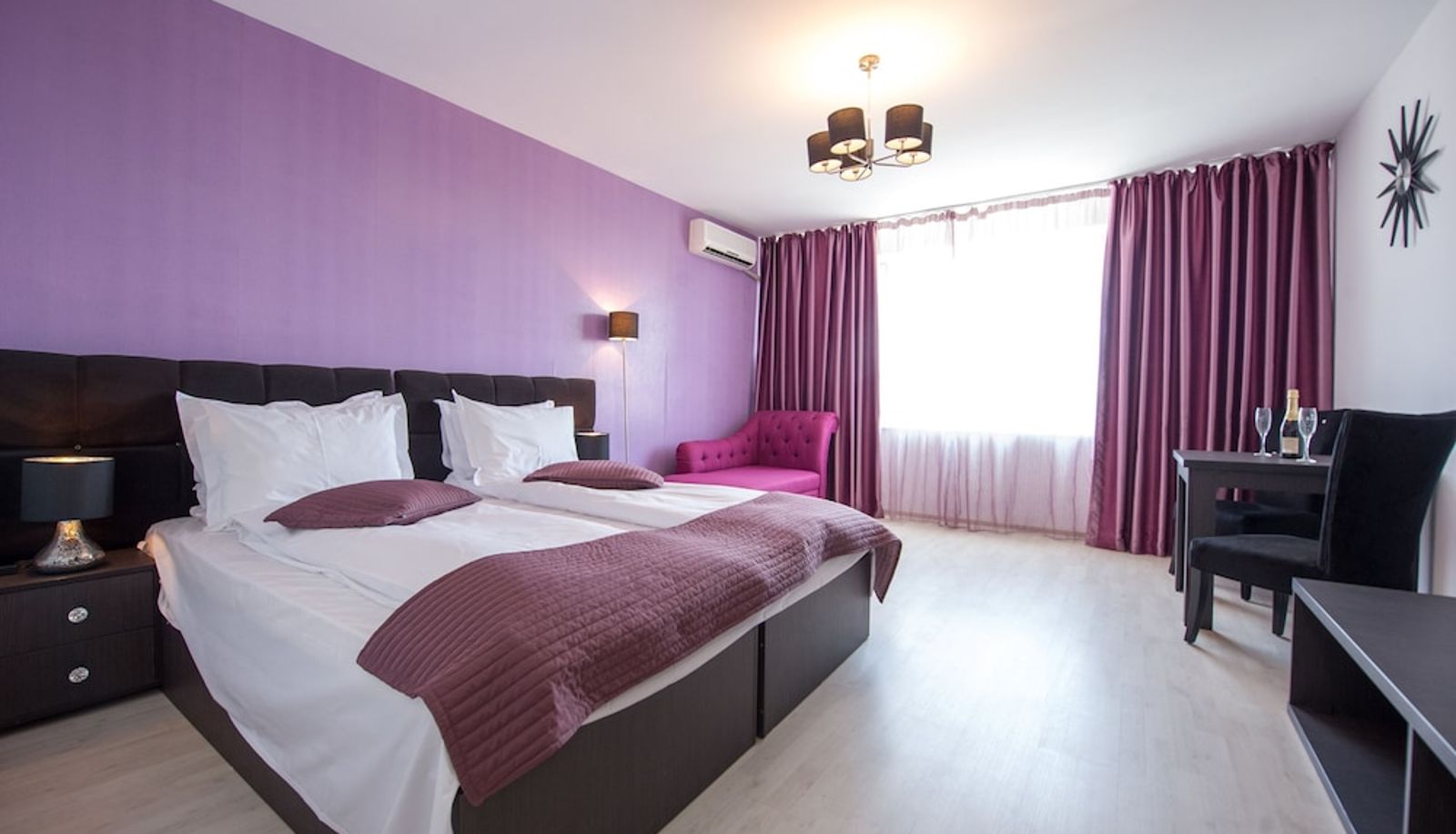 Info - Tower Studio - Quiet Room - Panoramic View - Next To Cismigiu Gardens