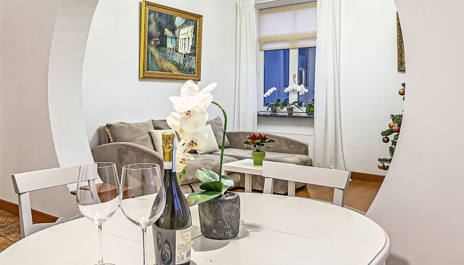 Info - WINWINSTAY Residence in Heart of Old Town