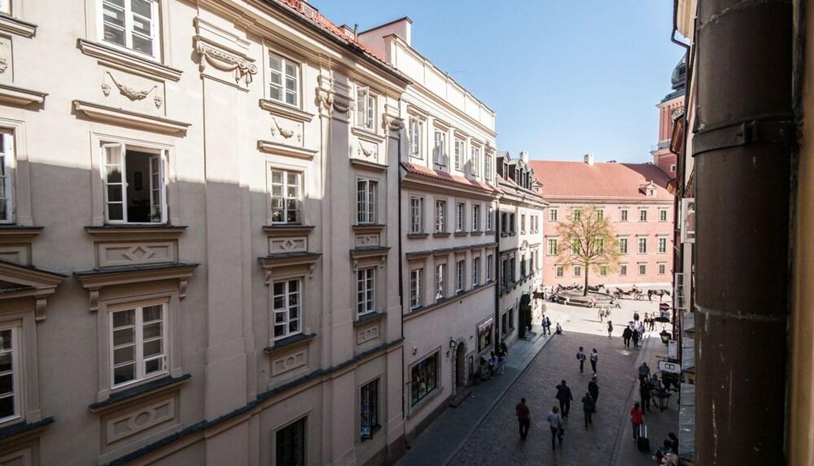Zona exterior del hotel - Elegant Apartment Royal Castle