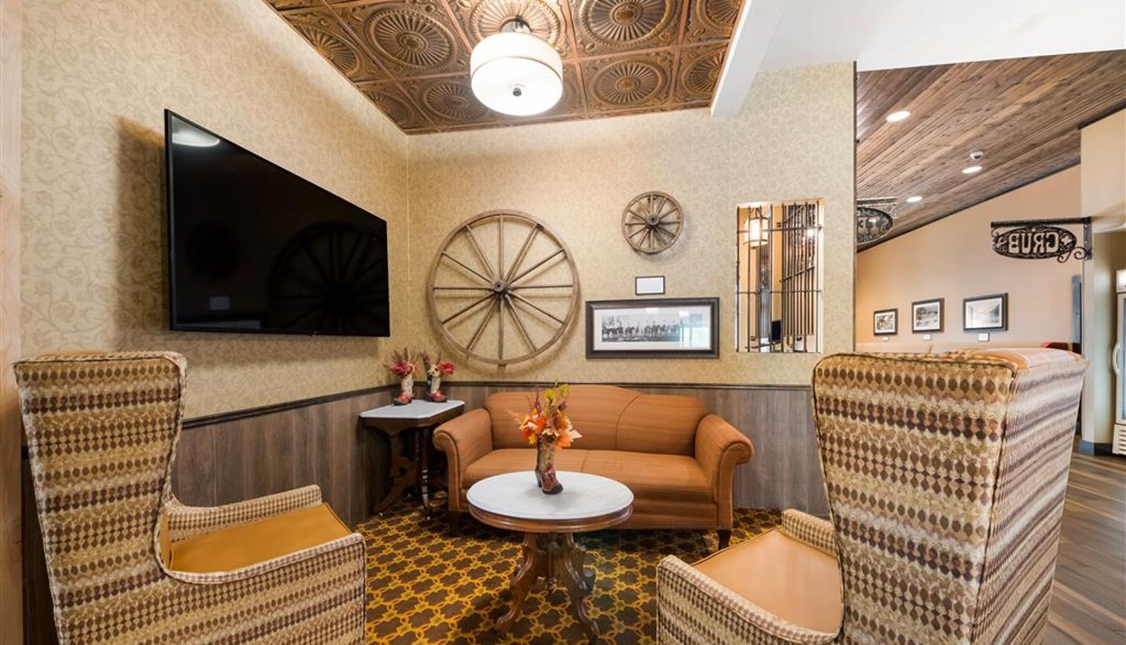 Salón - Best Western Bandera Suites & Saloon