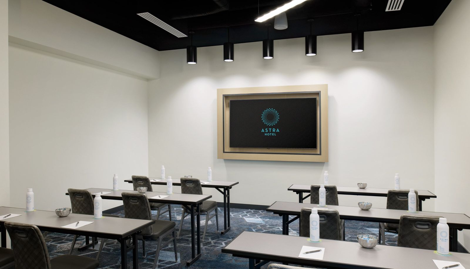 Conference room - Astra Hotel Seattle a Tribute Portfolio Hotel