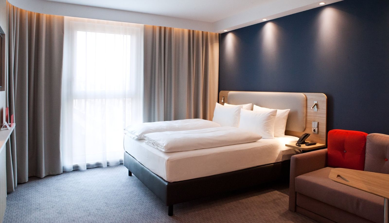 Room - Holiday Inn Express FÜRTH by IHG
