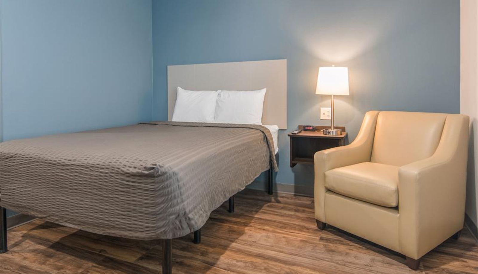 Room - WoodSpring Suites North Ft Worth Alliance TX Speedway