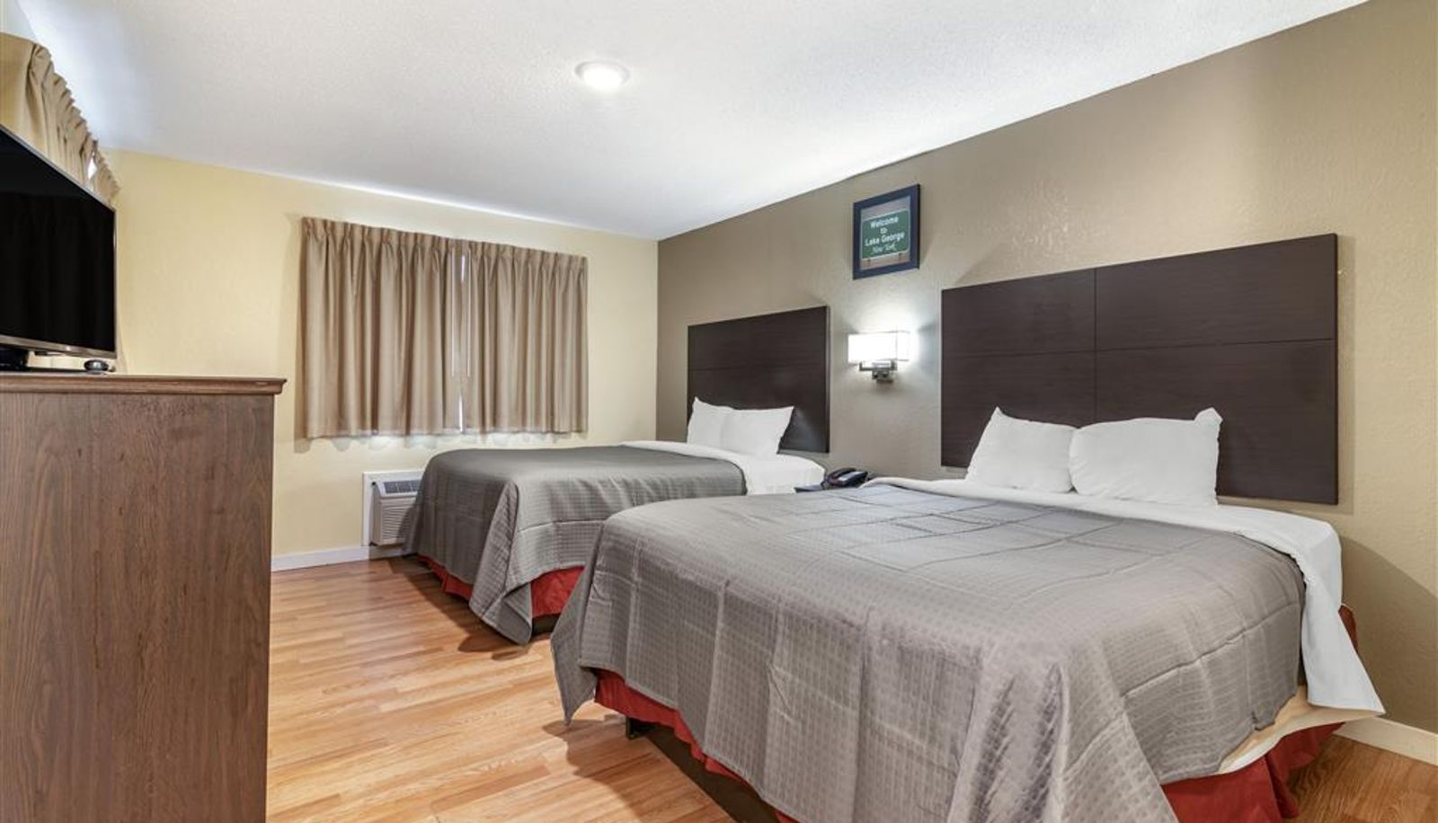 Zimmer - Rodeway Inn Lake George Outlets