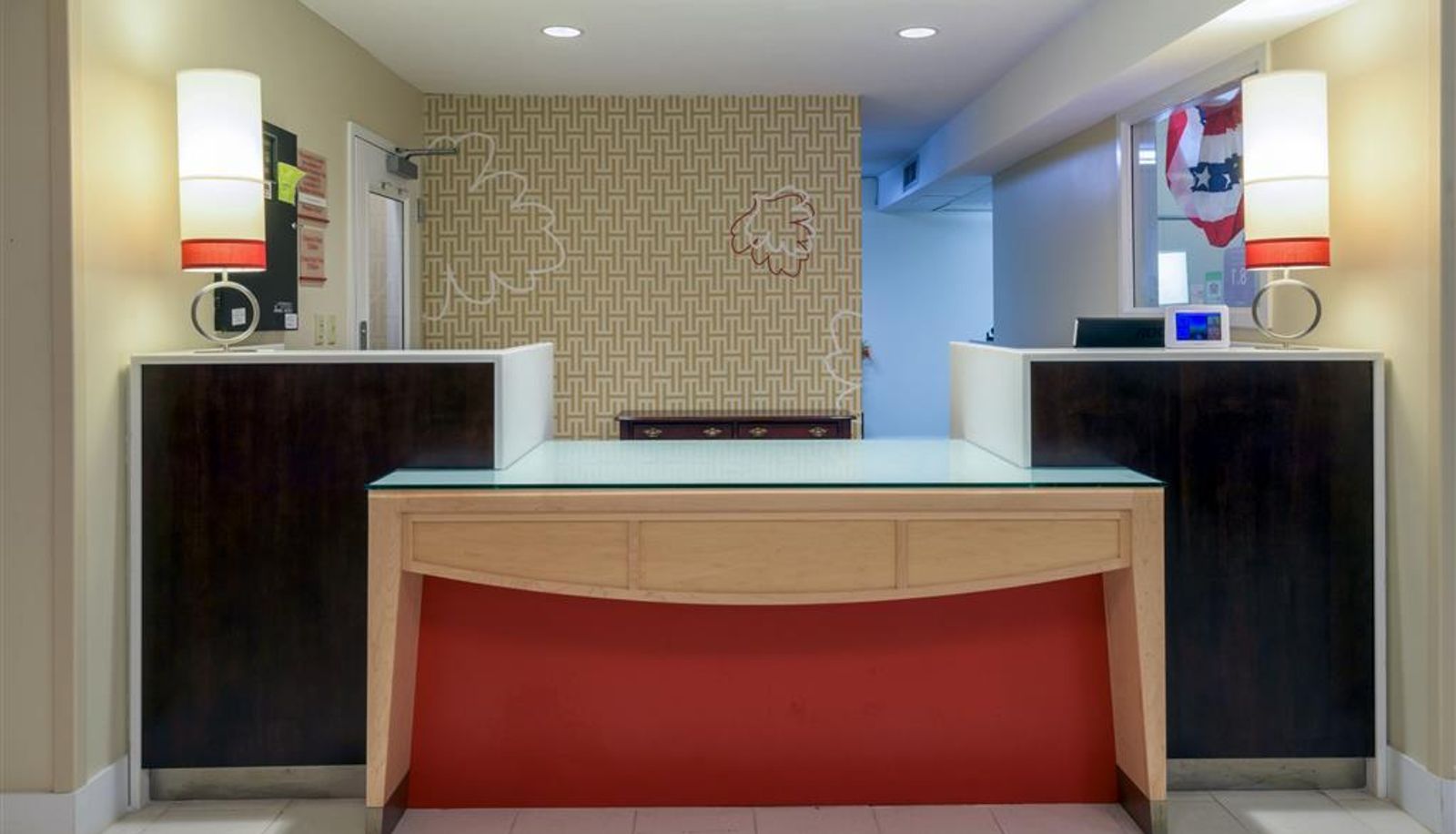 Hal - MainStay Suites Hartford Meriden
