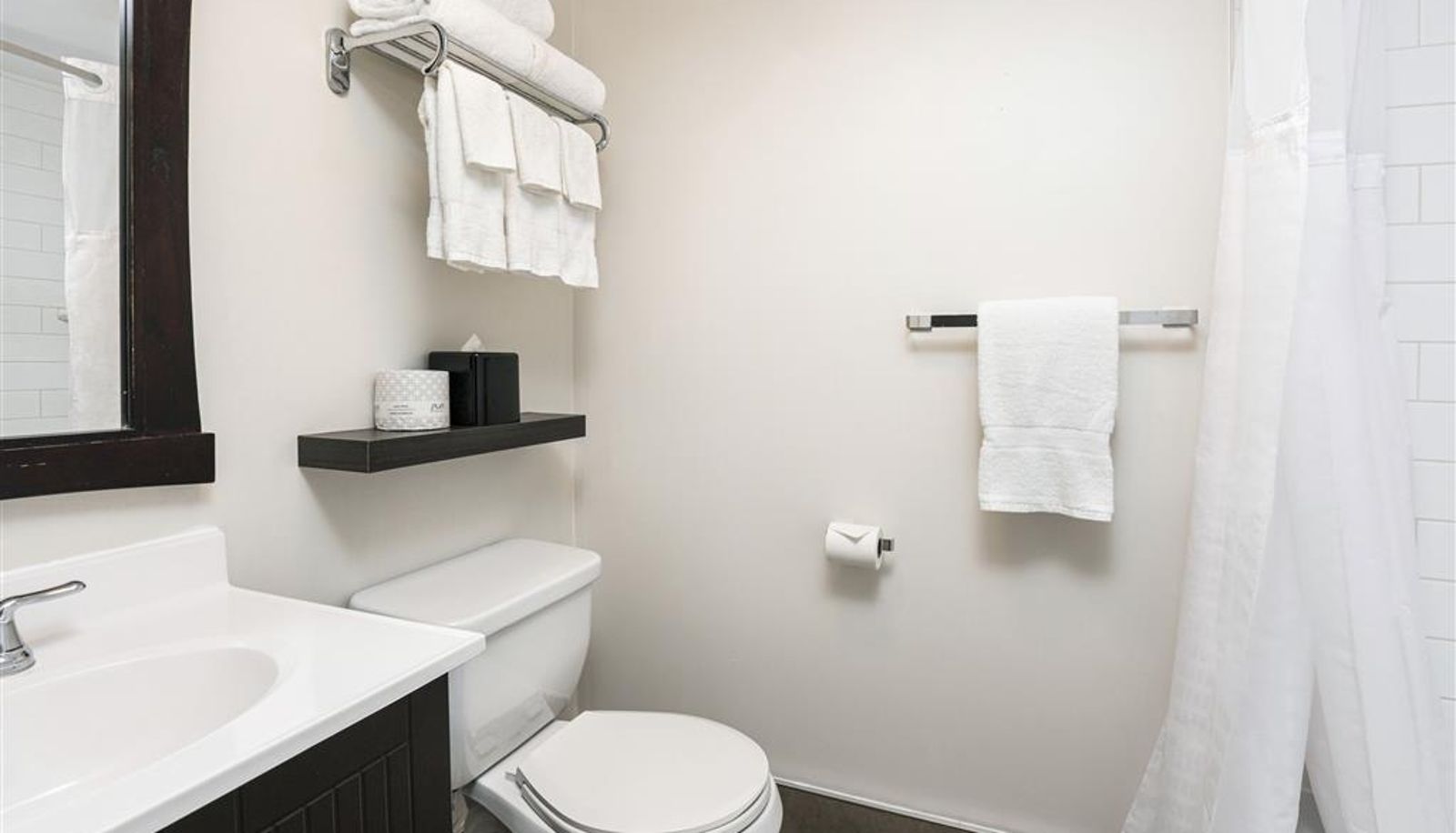 Chambre - Quality Inn & Conference Centre Kingston Central