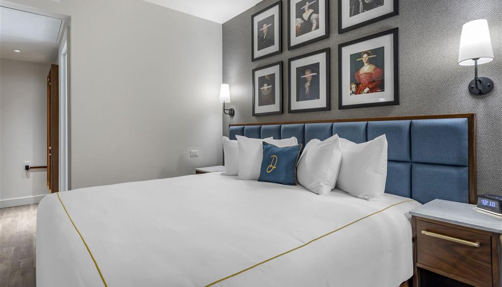 Camera - The Draper New York Tapestry Collection by Hilton