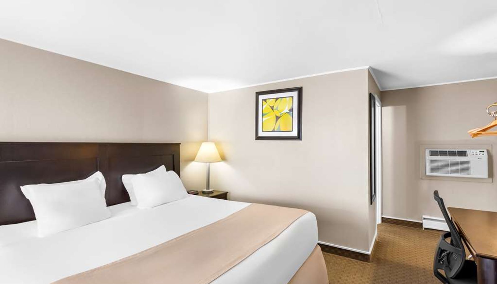 Zimmer - Rodeway Inn Gorham Riverside