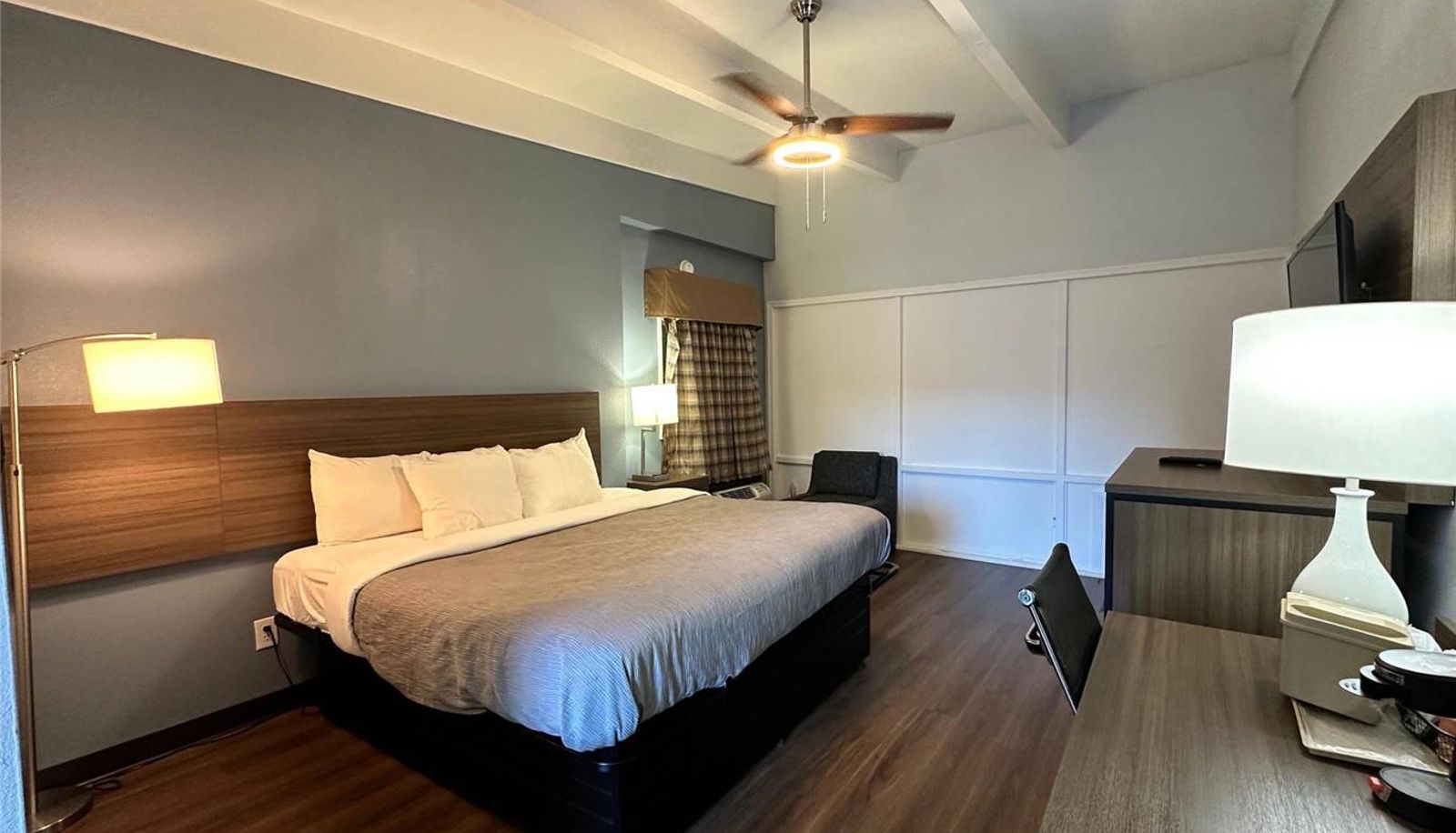 Camera - Quality Inn - On The Lake Clarksville-Boydton