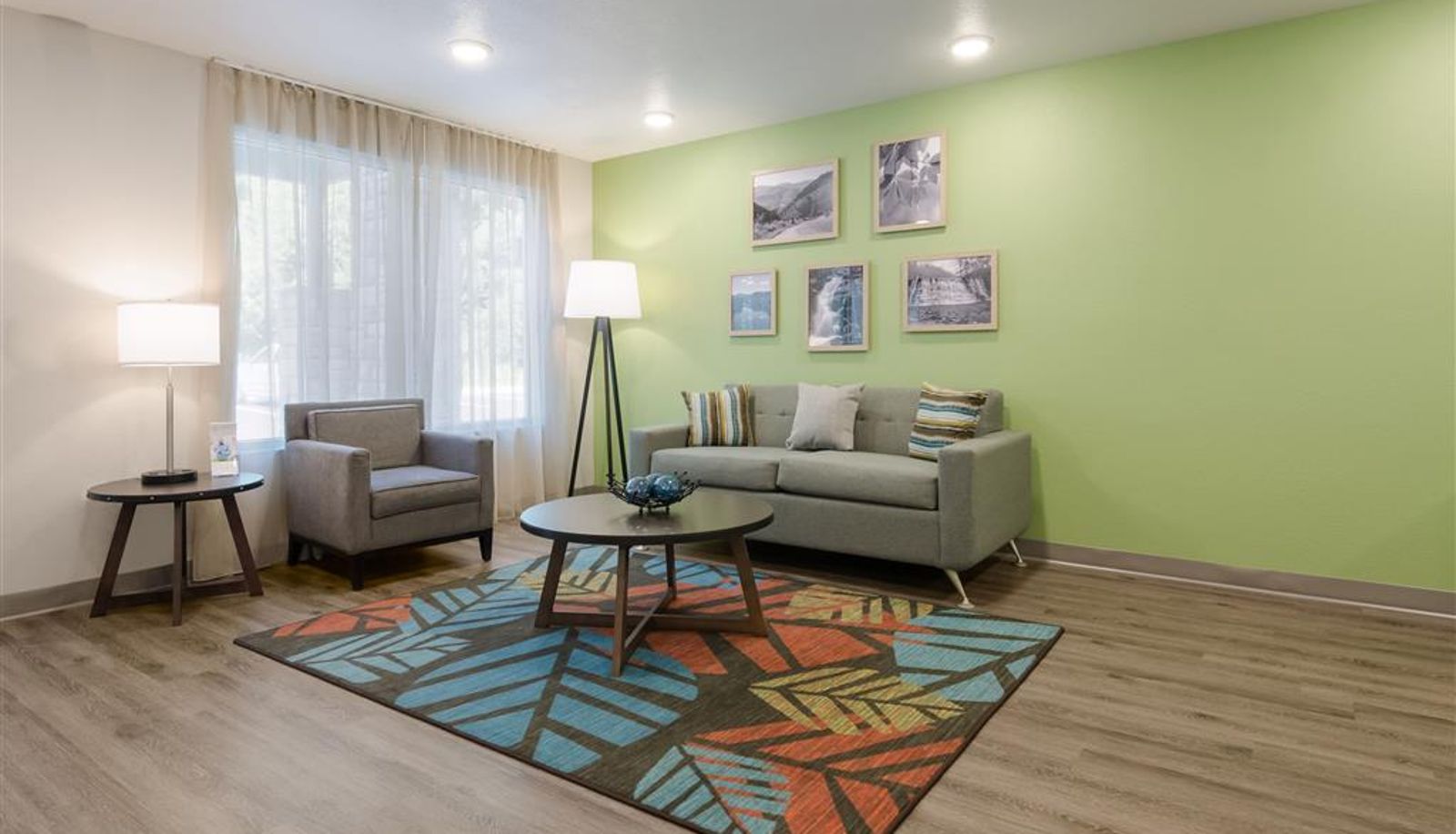 Lobby - WoodSpring Suites Lynchburg VA