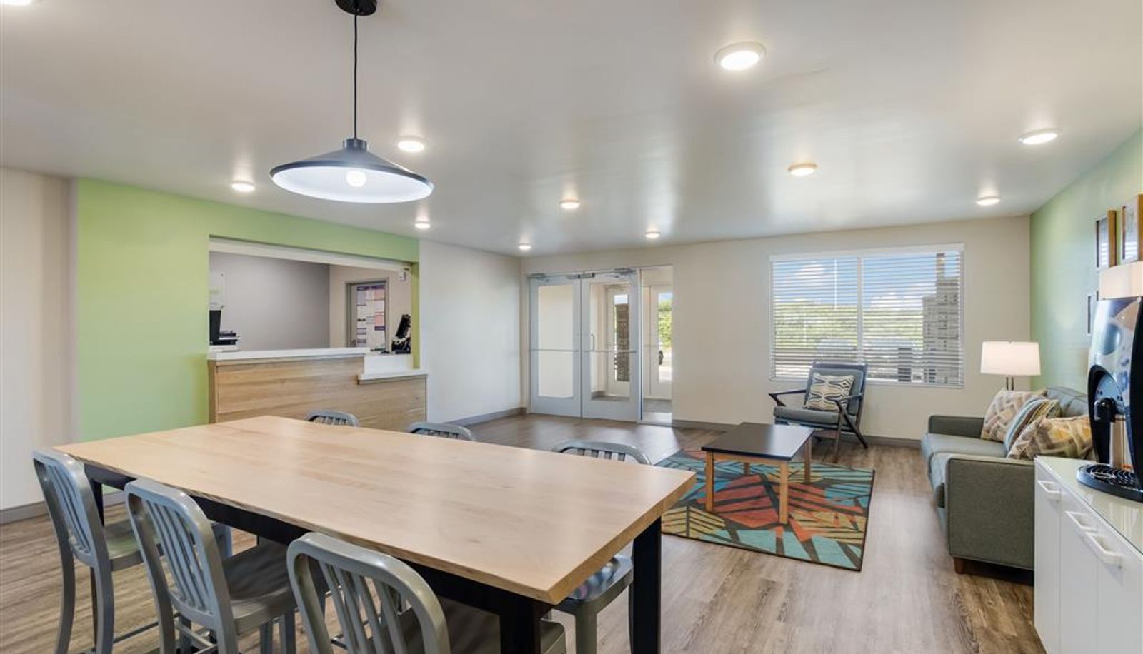 Hall - WoodSpring Suites Smyrna-La Vergne