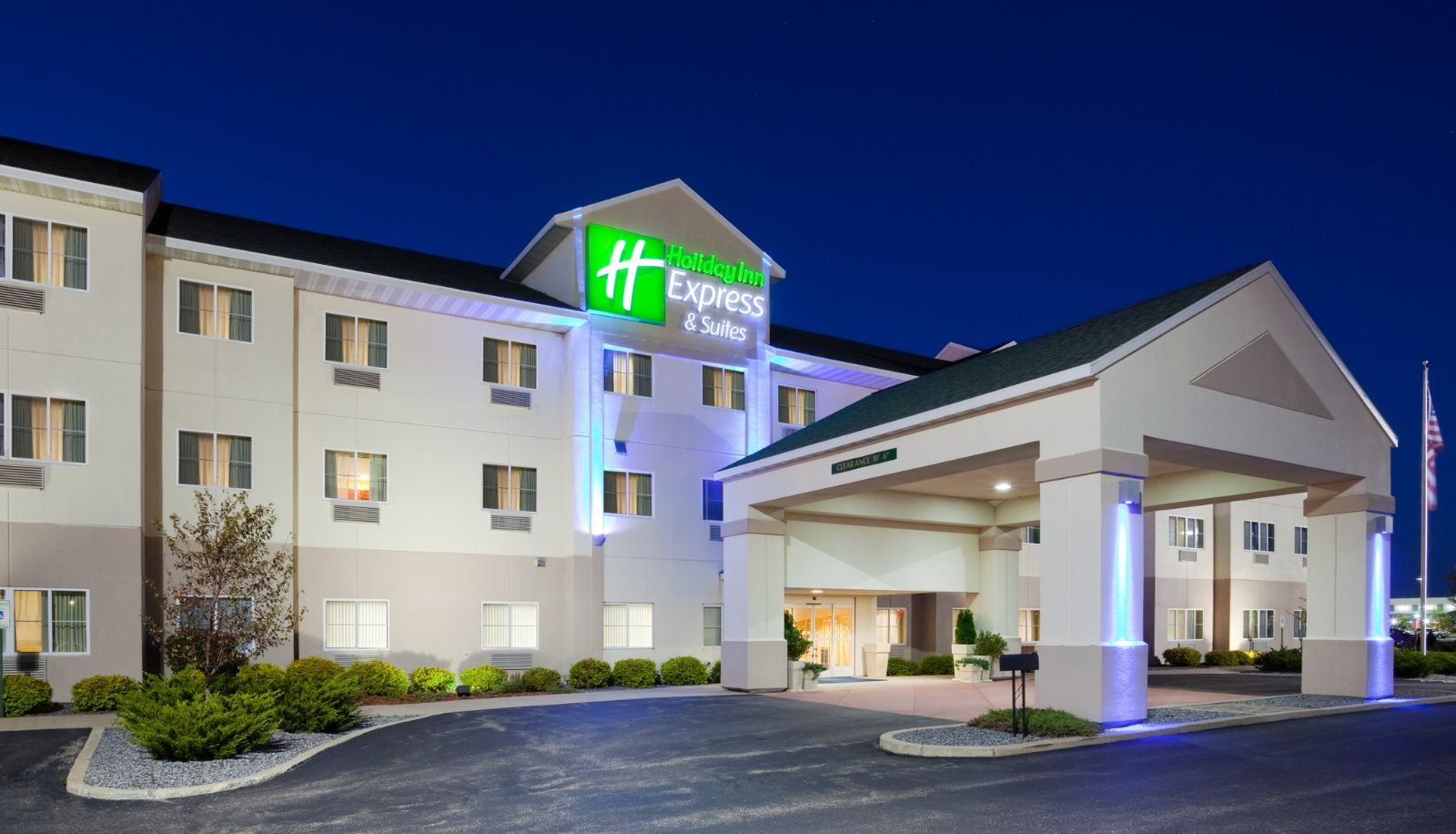 Info - Holiday Inn Express & Suites STEVENS POINT by IHG