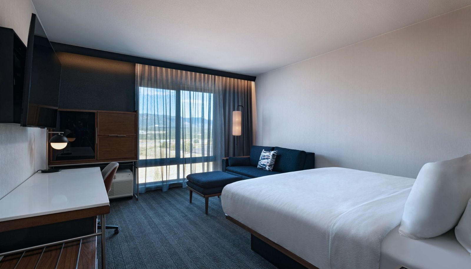 Zimmer - Courtyard by Marriott Colorado Springs North-Air Force Academy