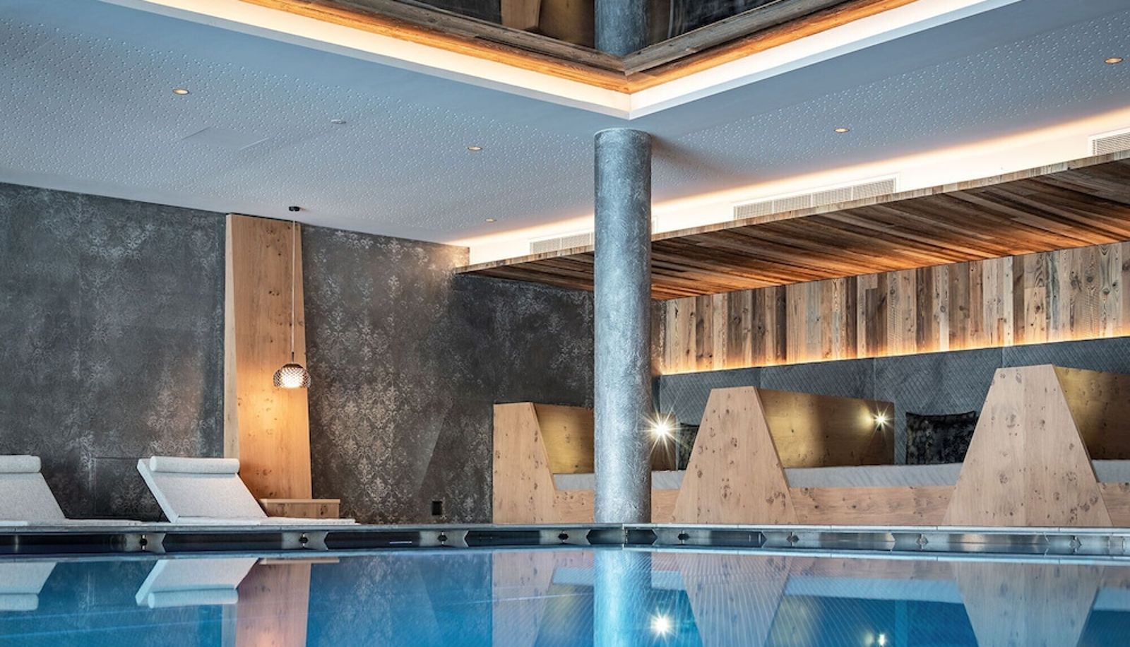 Pool - Hotel Edelweiss